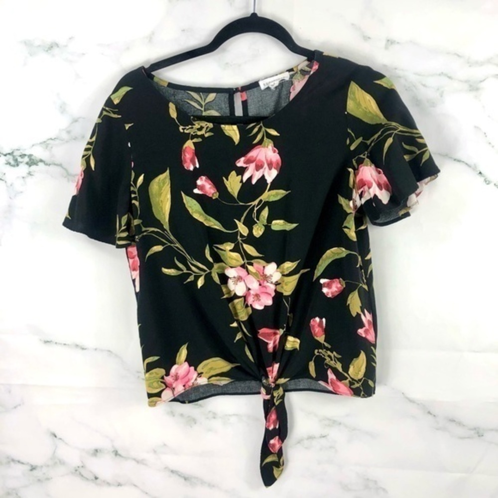 SOCIALITE Dark Floral Tie Waist Top